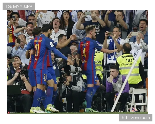 “快讯:西班牙ACB联赛,巴塞罗那加时险胜皇家马德里,扳平总决赛大比分” “快讯:西班牙ACB联赛,巴塞罗那加时险胜皇家马德里,扳平总决赛大比分”